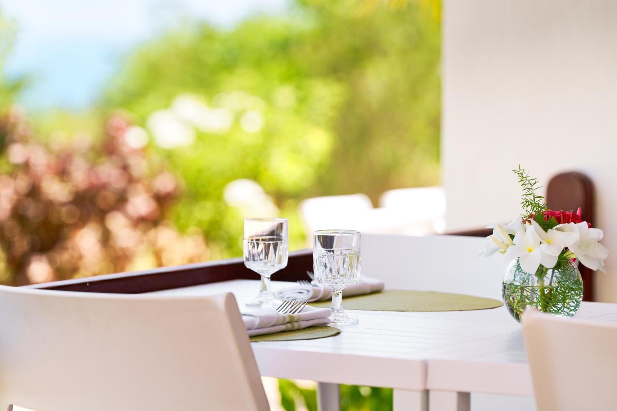 Mount Nevis Hotel ภายนอก รูปภาพ