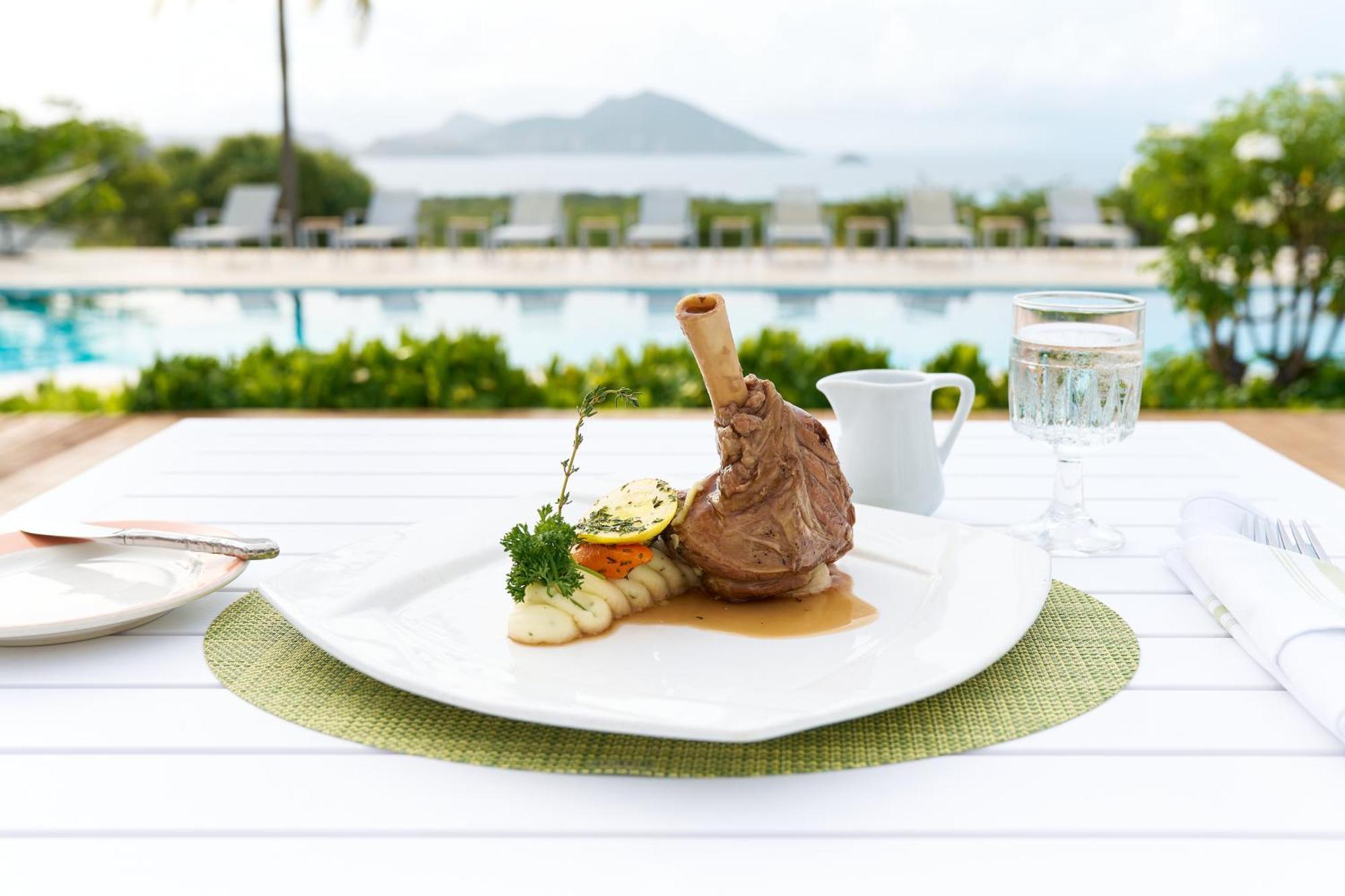 Mount Nevis Hotel ภายนอก รูปภาพ