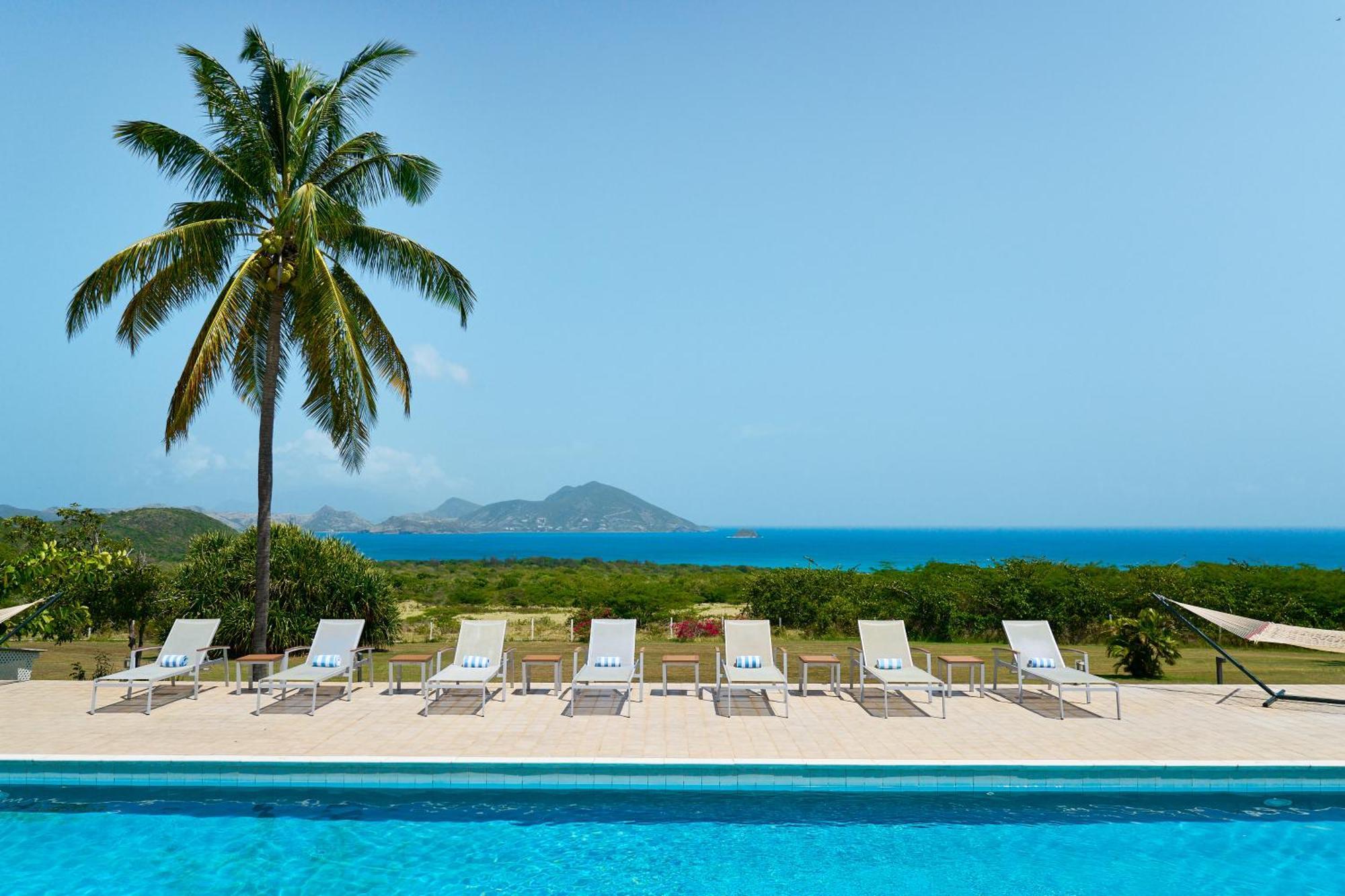 Mount Nevis Hotel ภายนอก รูปภาพ