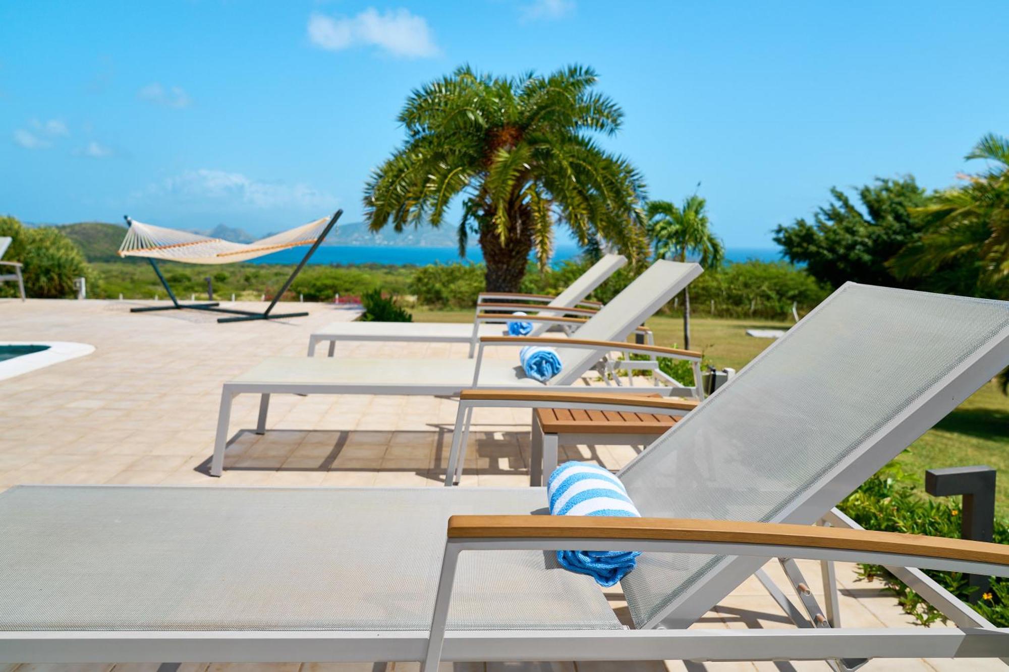 Mount Nevis Hotel ภายนอก รูปภาพ